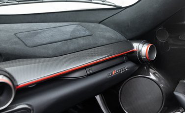Ferrari LaFerrari Aperta 28