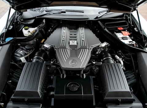 Mercedes-Benz SLS AMG 26