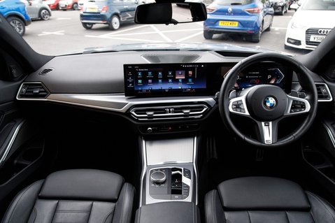 BMW 3 Series 320I M SPORT 3