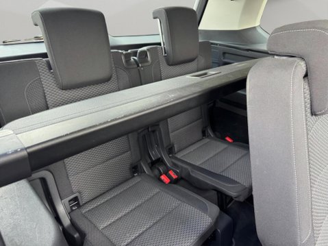 Volkswagen Touran 2.0 TDI SE Family Euro 6 (s/s) 5dr 11
