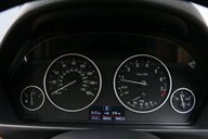 BMW 3 Series 2.0 320i Luxury Auto 4dr 42