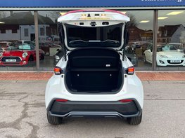 Toyota C-HR 1.8 C-HR Design HEV CVT 5dr 60