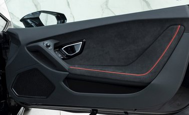 Lamborghini Huracan LP640-4 EVO 16