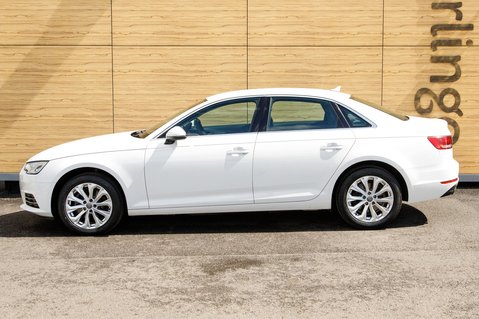 Audi A4 TFSI SE 13