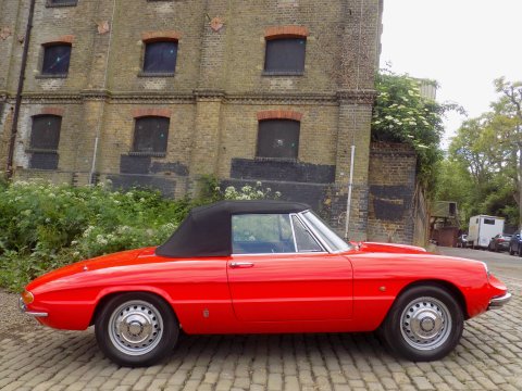 Alfa Romeo Spider 1600 Duetto 49