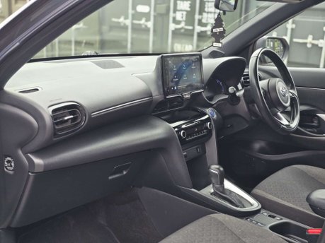 Toyota Yaris Cross 1.5 VVT-h Design SUV 5dr Petrol Hybrid E-CVT Euro 6 (s/s) (116 ps) 16