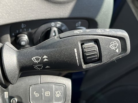 Ford Fiesta 1.0 EcoBoost Zetec 3dr 28