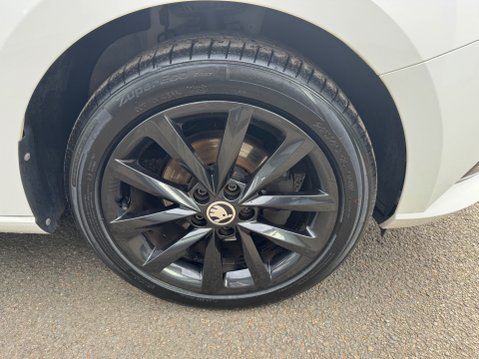 Skoda Fabia COLOUR EDITION MPI 12
