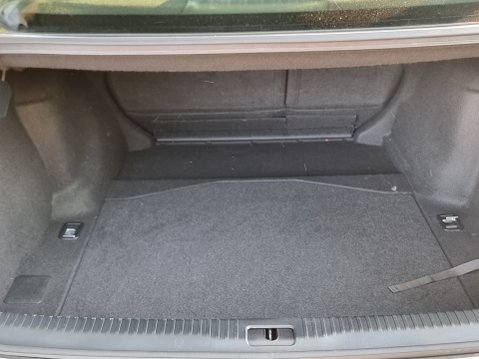 Lexus Is 300H PREMIER 29
