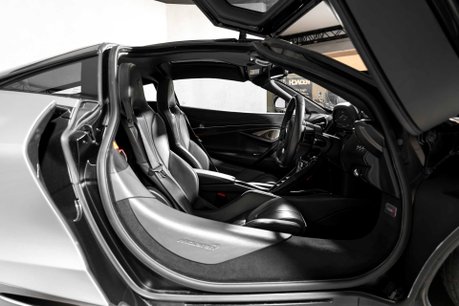 McLaren 720S V8 SSG. FULL MSH. CARBON PACK 1. CARBON INTERIOR. CERAMICS. LIFT. B & O. 15