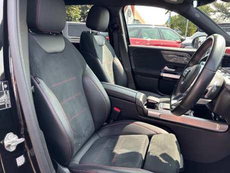 Mercedes-Benz GLB 1.3 GLB200 AMG Line (Premium 2) SUV 5dr Petrol 7G-DCT Euro 6 (s/s) (163 ps) 26