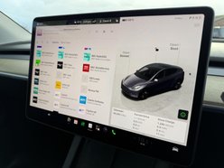 Tesla Model Y (Dual Motor) Long Range SUV 5dr Electric Auto 4WDE (384 bhp) 41