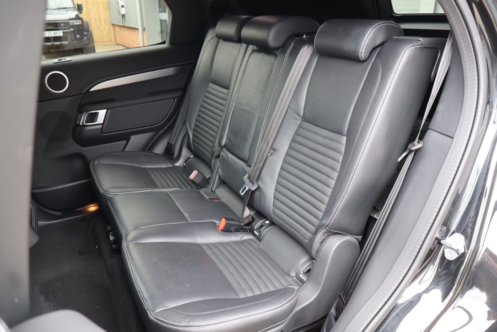 Land Rover Discovery 2026 COMMERCIAL DYNAMIC HSE STYLED BY SEEKER GENUINE REAR SEATS FITTED  22