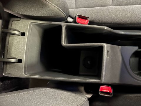 Hyundai IONIQ 1.6 IONIQ First Edition FHEV Semi-Auto 5dr 28