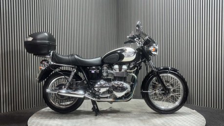 Triumph Bonneville 2004 ONLY 14K LONG MOT TOP BOX VERY CLEAN MODERN RETRO 790 4