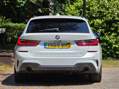 BMW 3 Series 2.0 318d M Sport Auto 5dr 17