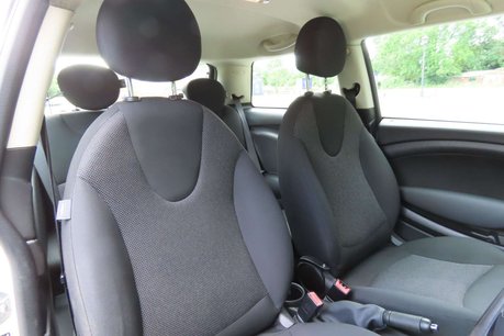 Mini Hatch 1.6 One D Euro 5 (s/s) 3dr 9