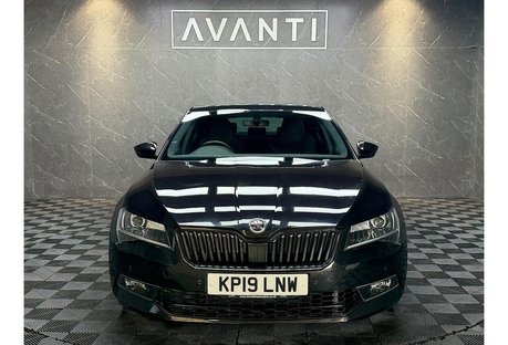 Skoda Superb 2.0 TSI SportLine Hatchback 5dr Petrol DSG 4WD Euro 6 (s/s) (272 ps)