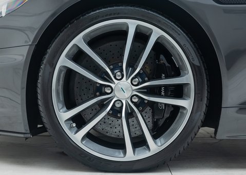 Aston Martin DBS V12 