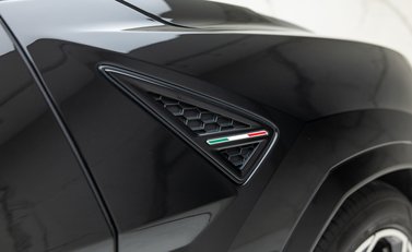Lamborghini Urus S 46