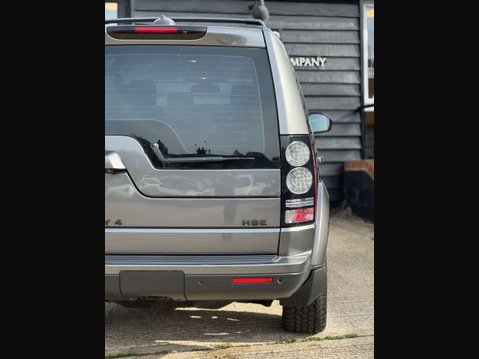 Land Rover Discovery 3.0 SD V6 HSE SUV 5dr Diesel Auto 4WD Euro 5 (s/s) (255 bhp) 15