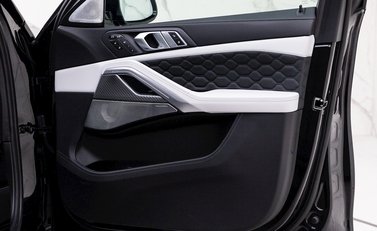 BMW X6 M Competition 22