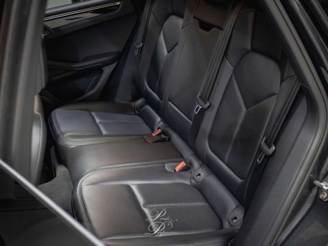 Porsche Macan 3.0 Macan S D Semi-Auto 4WD 5dr 24