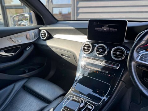 Mercedes-Benz GLC 2.1 GLC250d AMG Line (Premium Plus) G-Tronic 4MATIC Euro 6 (s/s) 5dr 28