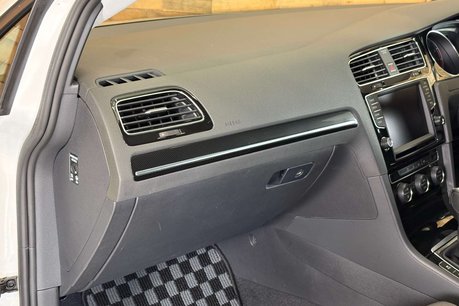 Volkswagen Golf 1.4 TSI BlueMotion Tech ACT GT Hatchback 5dr Petrol DSG Euro 6 (s/s) (140 p 55