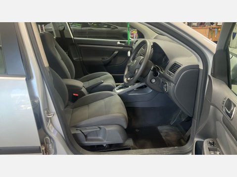 Volkswagen Golf SE 12