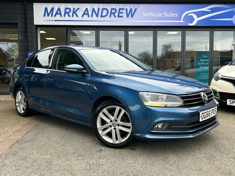 Volkswagen Jetta GT TDI BLUEMOTION TECHNOLOGY 1