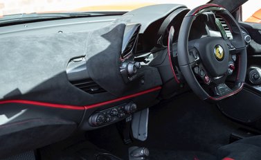 Ferrari 488 Pista 14