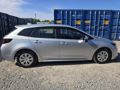 Toyota Corolla 1.8 VVT-h Design Touring Sports 5dr Petrol Hybrid CVT Euro 6 (s/s) (122 ps) 11
