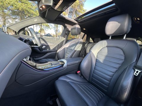 Mercedes-Benz EQC EQC 400 80kWh AMG Line (Premium) Auto 4MATIC 5dr 4