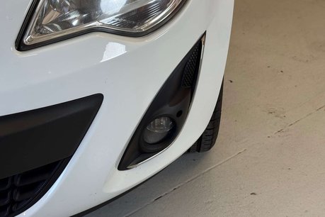 Vauxhall Corsa 1.2 16V Active Hatchback 5dr Petrol Manual Euro 5 (A/C) (85 ps) 12