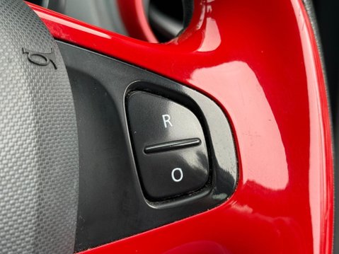 Renault Clio 1.2 16V Dynamique MediaNav Euro 5 5dr 21