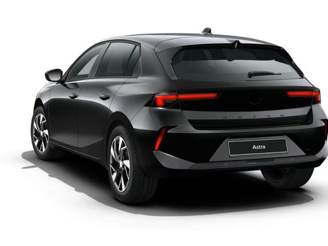 New Astra 1.2 Turbo 130PS GRIFFIN Auto 5dr from £400 per month 4.9% APR PCP 3