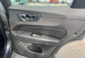 Volvo XC60 D4 MOMENTUM AWD AUTO 25