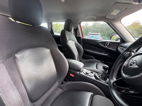 Mini Clubman Cooper 1.5 Petrol Manual Chili 6 door - SAT NAV - HEATED SEATS 4
