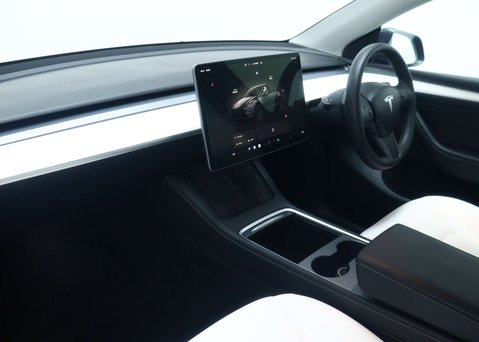 Tesla Model Y (Dual Motor) Long Range SUV 5dr Electric Auto 4WDE (384 bhp) 42