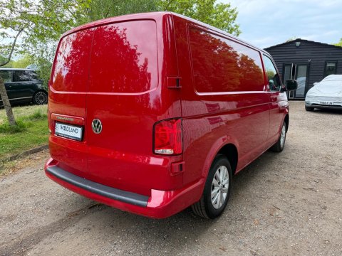 Volkswagen Transporter T28 TDI P/V HIGHLINE 22