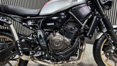 Yamaha XSR700 700 XTRIBUTE 2020 ONLY 5K AKRAPOVIC EXHAUST MODERN RETRO A2 22