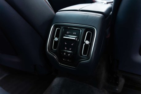 Aston Martin DBX 4.0 DBX V8 Auto 4WD 5dr 38