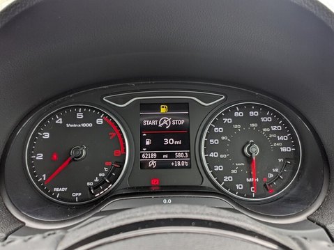 Audi A3 SPORTBACK TFSI SPORT 32