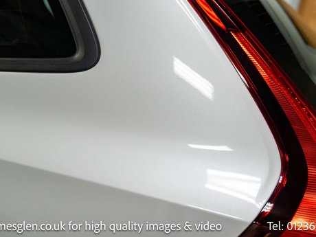 Volvo XC60 2.0 XC60 Momentum B4 MHEV AWD Auto 4WD 5dr 37