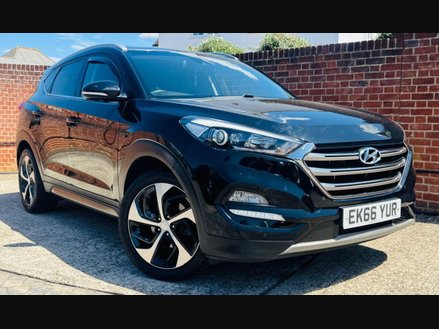 Hyundai TUCSON 1.7 CRDi Blue Drive Premium SUV 5dr Diesel DCT Euro 6 (s/s) (141 ps)
