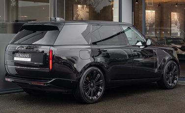 Land Rover Range Rover D350 AUTOBIOGRAPHY LWB 4