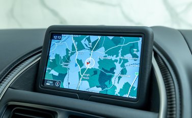 Aston Martin DBS Superleggera 19