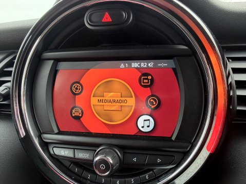 Mini Hatch ONE CLASSIC 15