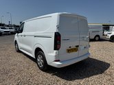 Ford Transit Custom SWB L1H1 Low Roof Limited 320 Air Con Alloys Sensors EURO 6 10